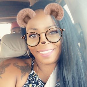 Meet your Posher, Lesley